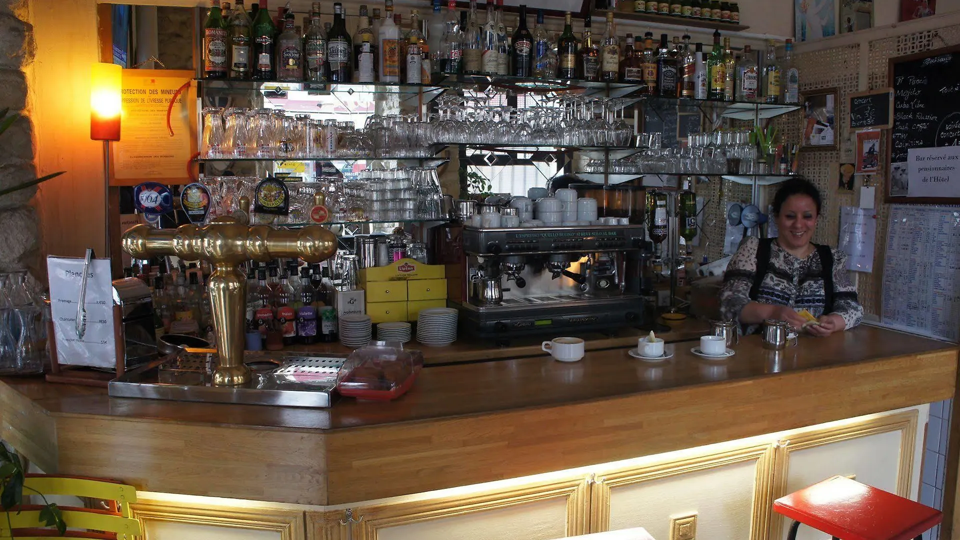 Hotel Les Chansonniers 3*